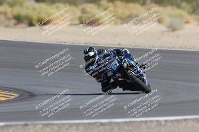 media/Oct-08-2022-SoCal Trackdays (Sat) [[1fc3beec89]]/Turn 10 (945am)/